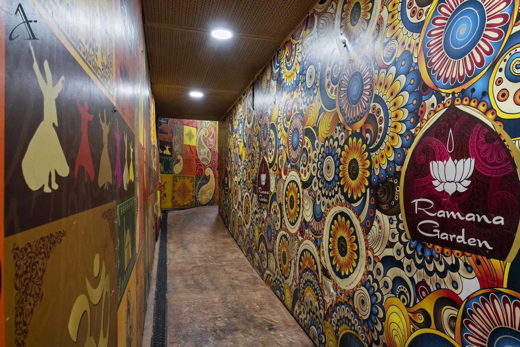 Ramana Garden Hostel - Self-Service Accommodation Bukares Bagian luar foto